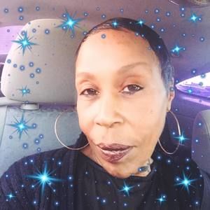 Meet your Posher, Yolonda